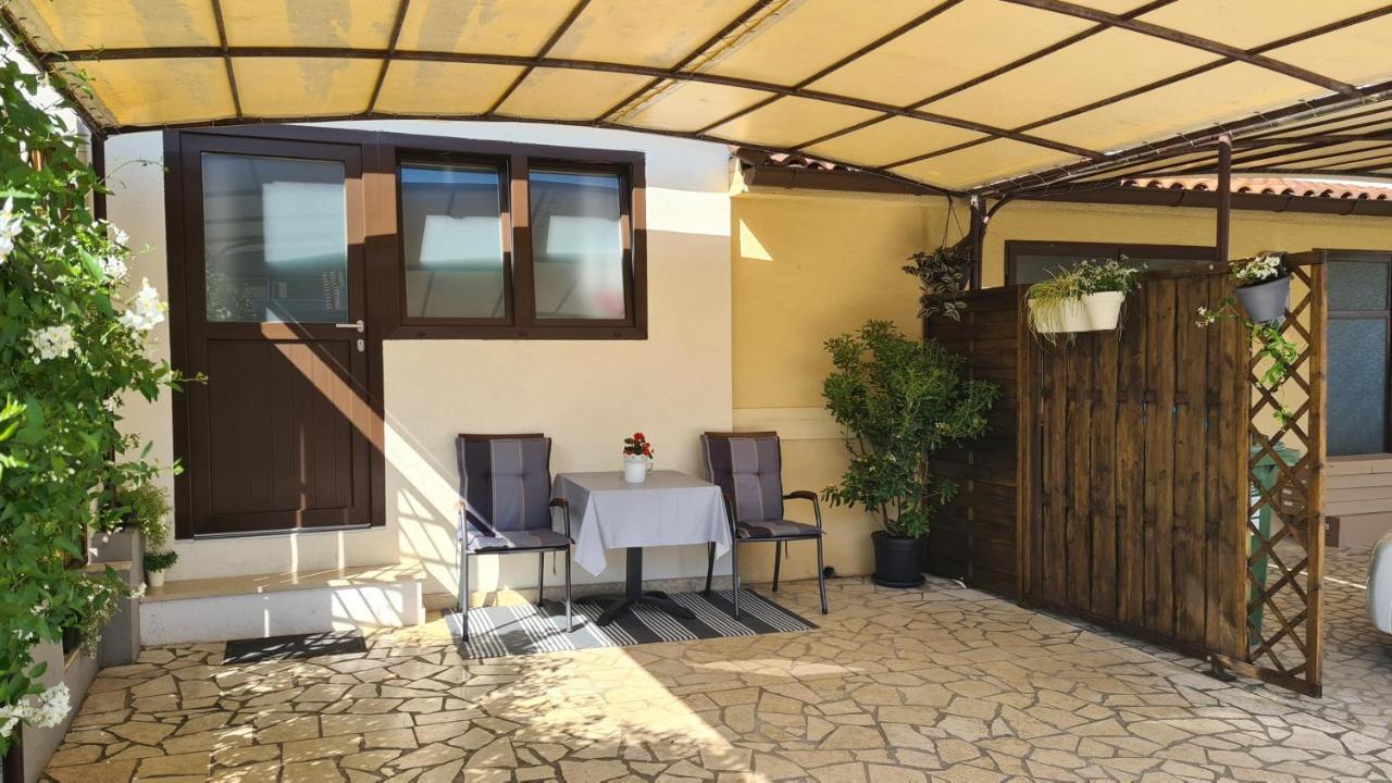 Studio Sunny Rovinj Exterior foto